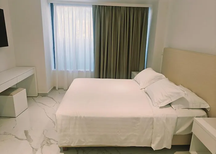 Ibiscus Otel Rhodes City