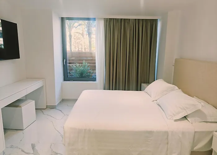 Ibiscus Otel Rhodes City