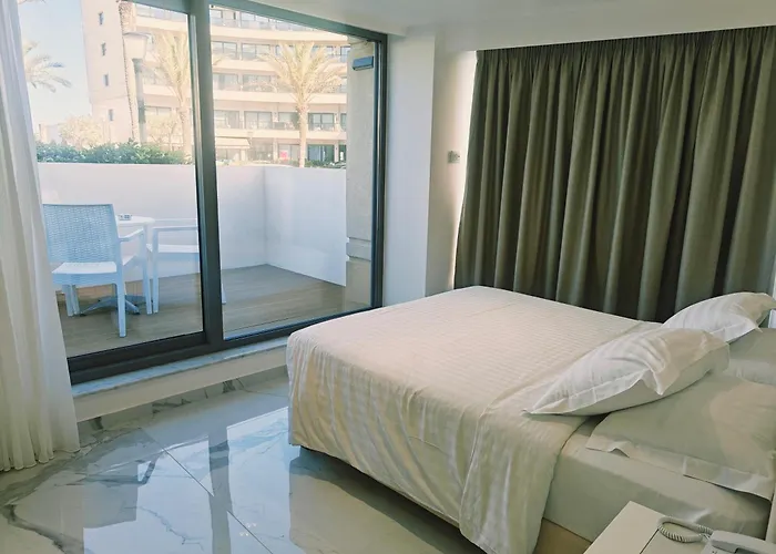 Ibiscus ホテル 4*