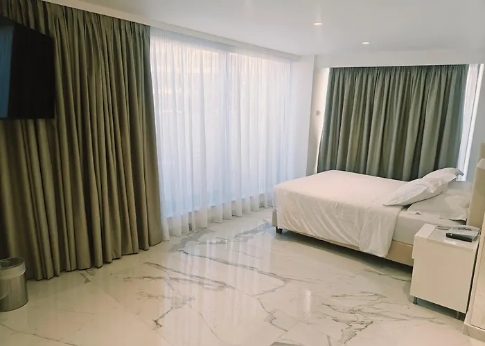 宜必斯库斯酒店 酒店 Rhodes City