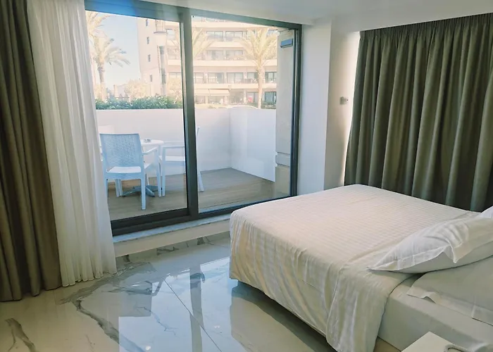 宜必斯库斯酒店