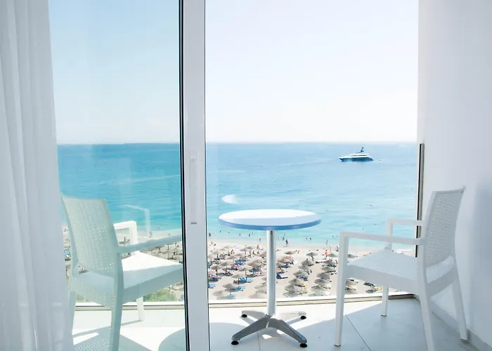 ホテル Ibiscus 4*