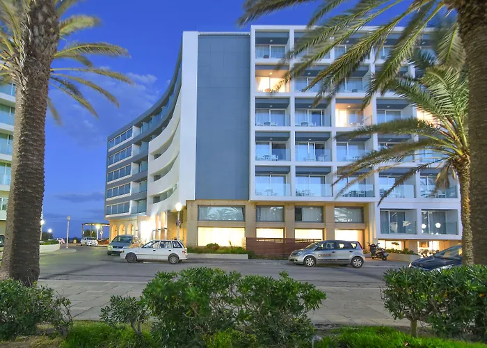 宜必斯库斯酒店 酒店 4*