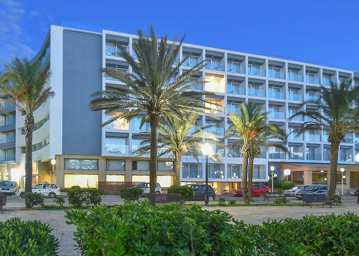 宜必斯库斯酒店 Rhodes City