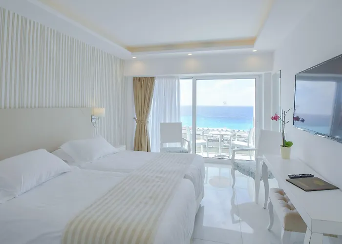 宜必斯库斯酒店 酒店 4*