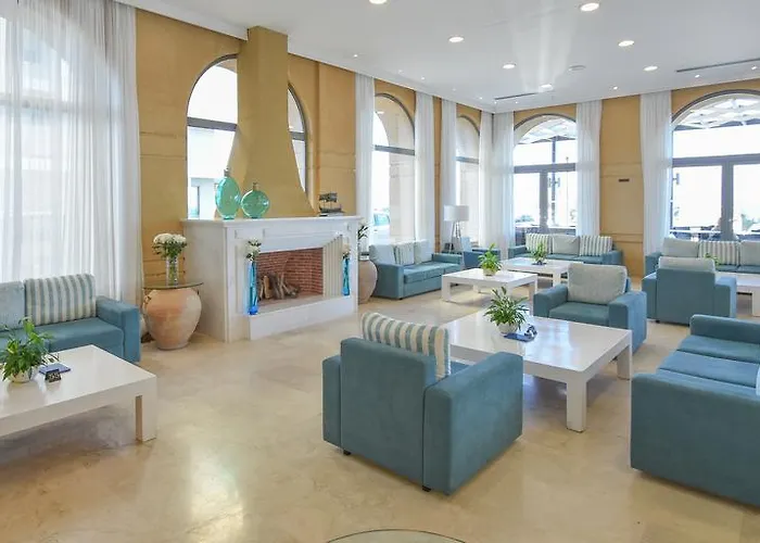 宜必斯库斯酒店 4*