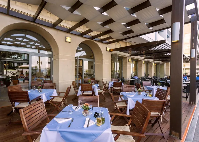 宜必斯库斯酒店